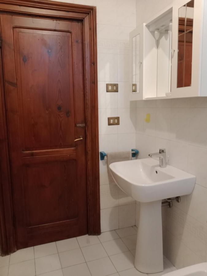 Casa Con Vista - Border House - Pontremoli Apartment Luaran gambar