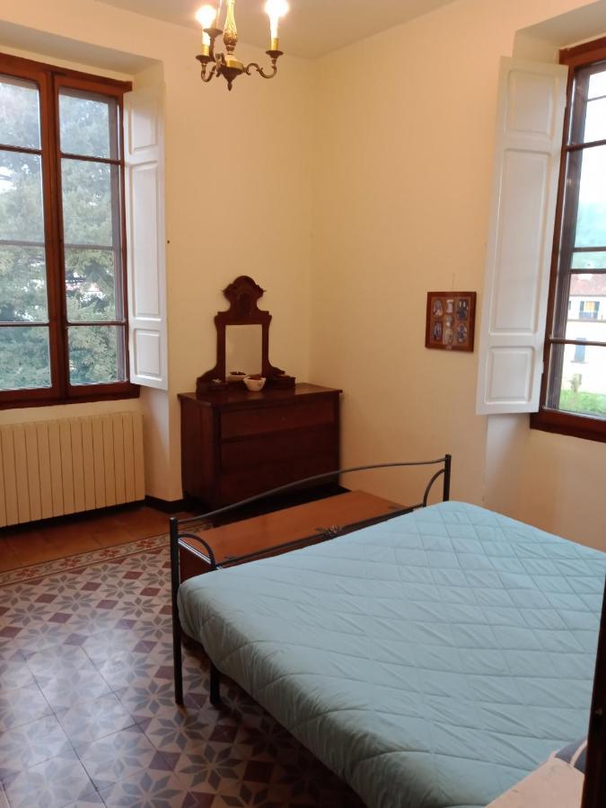 Casa Con Vista - Border House - Pontremoli Apartment Luaran gambar